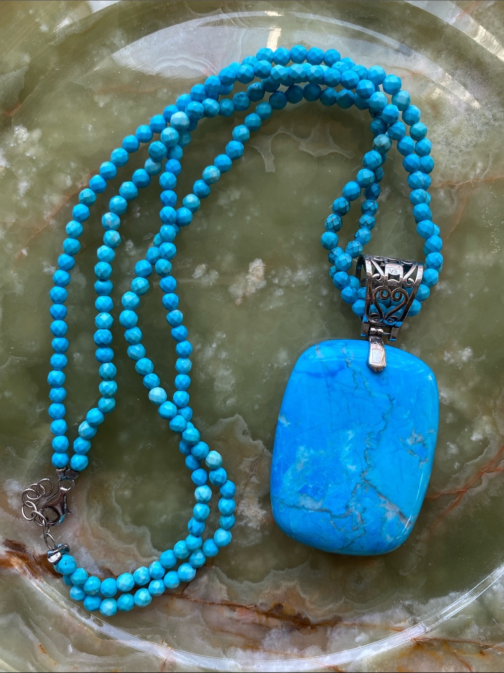 Turquoise Bead Necklace with Pendant - Picture 4 of 5